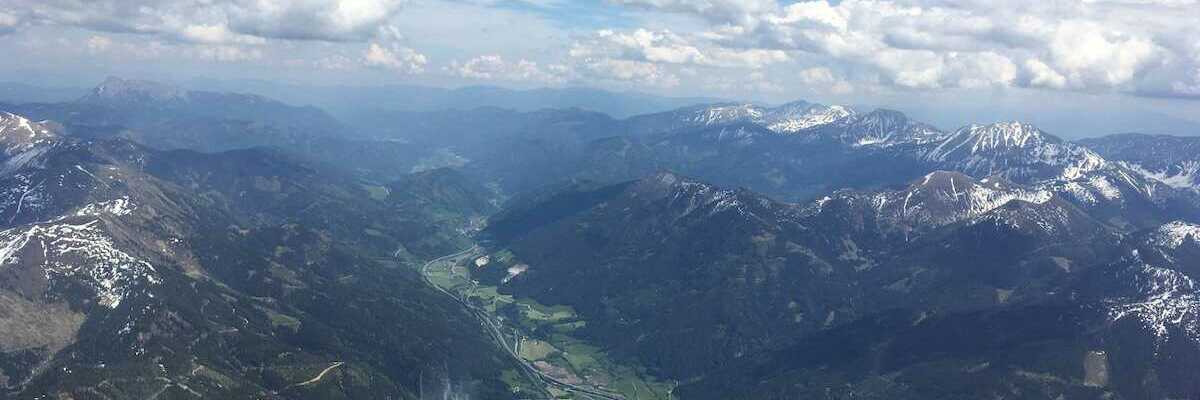 Flugwegposition um 12:27:49: Aufgenommen in der Nähe von Gaishorn am See, Österreich in 3026 Meter